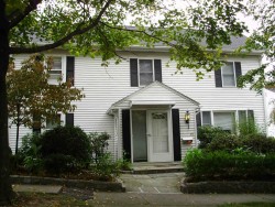 10 Beecher Pl, Newton, MA 02459 exterior