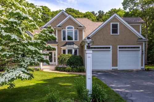 38 Dawson Way, Teaticket, MA 02536 exterior