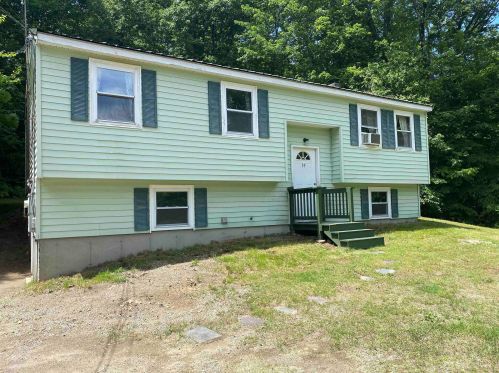 39 Woodbury Rd, Weare, NH 03281 exterior