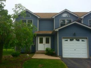 31 Lexington Pl, Durham, CT 06422 exterior