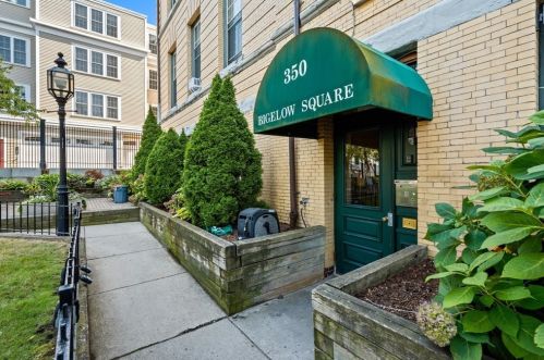 350 4Th St, Roxbury Xing, MA 02127 exterior