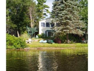 2 Juniper Rd, Raymond, NH 03077 exterior