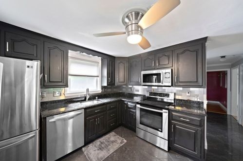 25 Trask Ave, Quincy, MA 02169 exterior