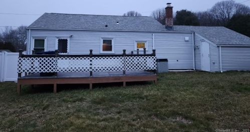 45 Norman St, Waterford, CT 06385 exterior