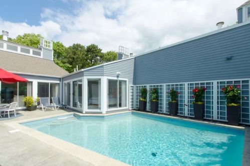 3 Sand Dunes Ct, Mashpee, MA 02649 exterior