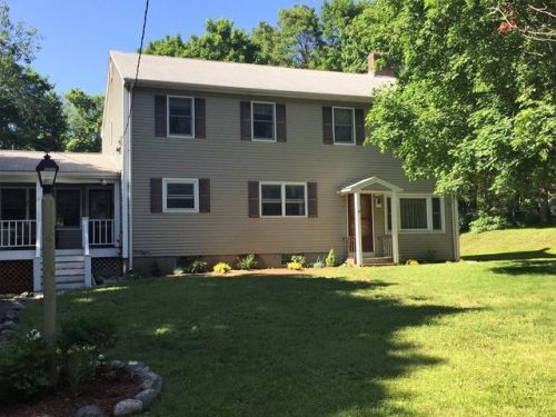 48 Cottage St, Medway, MA 02053 exterior