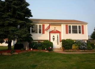 19 Cows Path, Middletown, RI 02842 exterior