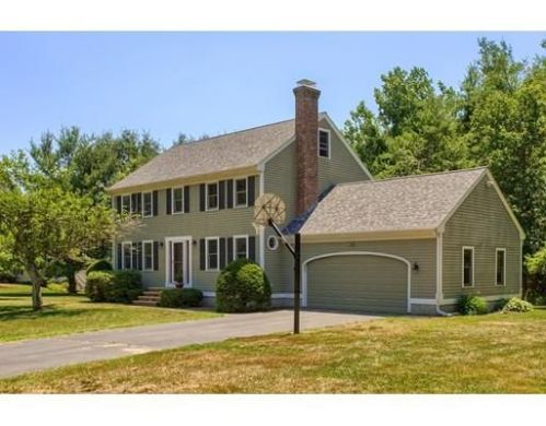 11 Dana Dr, Graniteville, MA 01886 exterior