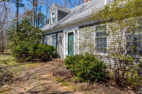 5 Beech Dr, Brunswick, ME 04011 exterior
