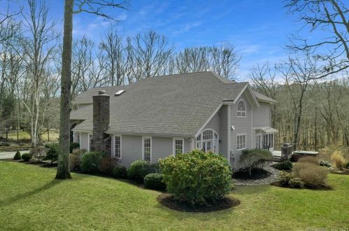 4 Thomas Waite Rd, Lyme, CT 06371 exterior