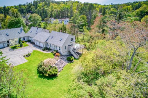 30 Village Ct, Boothbay Harbor, ME 04538 exterior