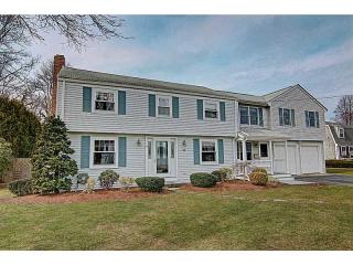 6 Driftwood Dr, Barrington, RI 02806 exterior