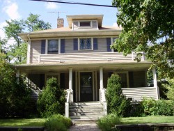 5 Chaske Ave, Newton, MA 02466 exterior