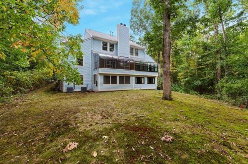 5570 Post Rd, Warwick, RI 02888 exterior