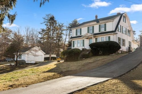 514 Essex Ave, Gloucester, MA 01930 exterior