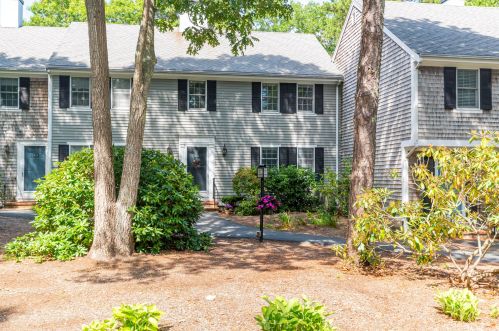 104 Admiralty Hts, Yarmouth, MA 02675 exterior