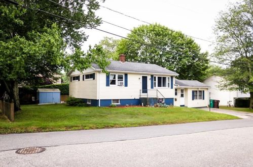 165 Hamilton St, Woonsocket, RI 02895 exterior