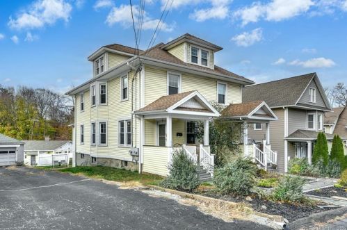 17 Carley St, Huntington, CT 06484 exterior