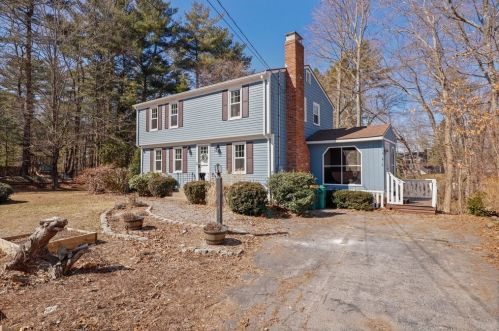 29 Black Pond Rd, Mansfield, MA 02048 exterior