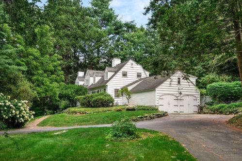 167 Conant Rd, Weston, MA 02493 exterior