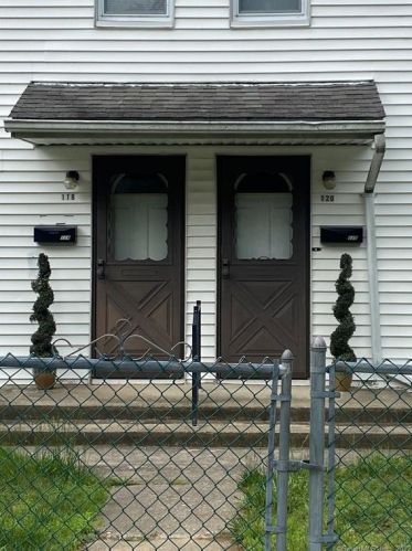 118 Hawthorne Dr, United States Coast Guard Ac, CT 06320 exterior