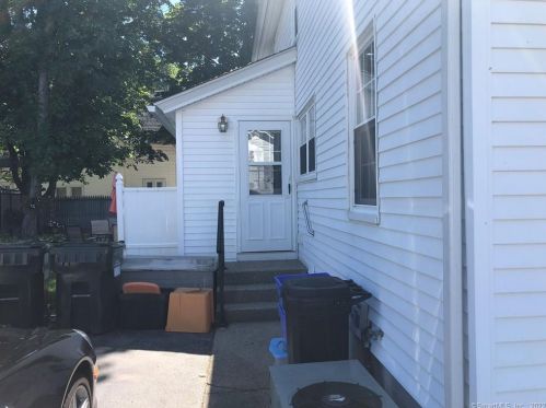 14 Sunnyside East Rd, Yantic, CT 06389 exterior