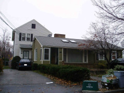 17 Vernon St, Newton, MA 02458 exterior