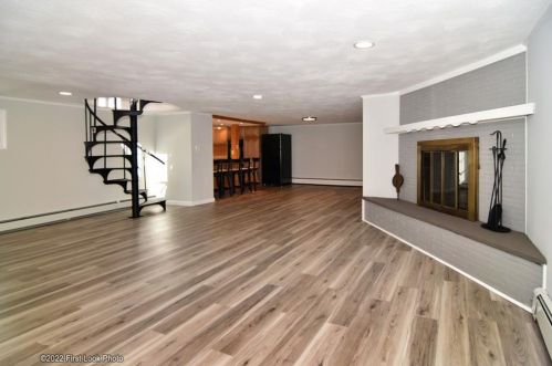 31 Scenic View Dr, Johnston, RI 02919 exterior