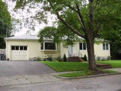123 Truman Rd, Newton, MA 02459 exterior