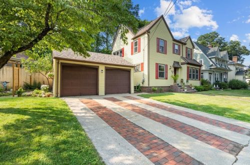 49 Elmcrest Ave, Providence, RI 02908 exterior