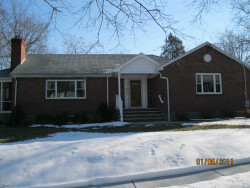 134 Wendell Rd, Newton, MA 02459 exterior