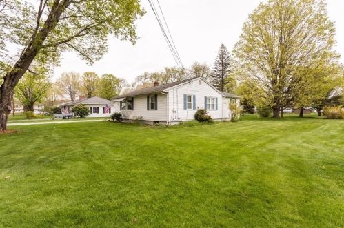 19 Allen St, West-Brookfield, MA 01585 exterior