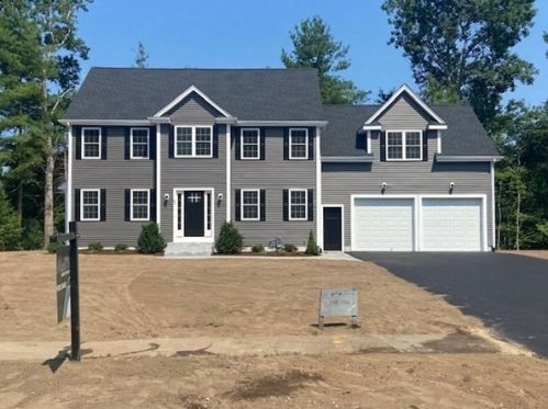 68 Stonegate Dr, East Bridgewater, MA 02333 exterior