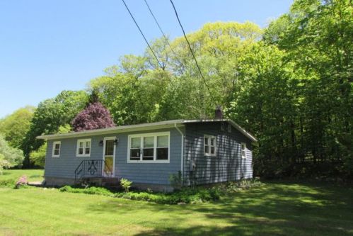 75 Roaring Brook Rd, Lenox, MA 01240 exterior