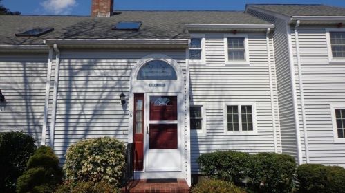 241 Carver Rd, Plymouth, MA 02360 exterior