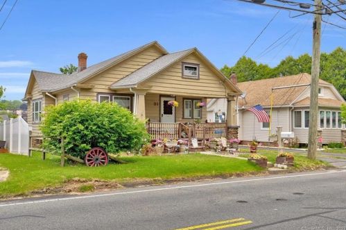 31 Swain Ave, Meriden, CT 06450 exterior