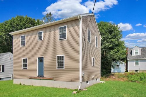 12 Henry St, Westerly, RI 02891 exterior