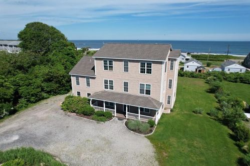 11 Defelice Rd, Narragansett, RI 02882 exterior