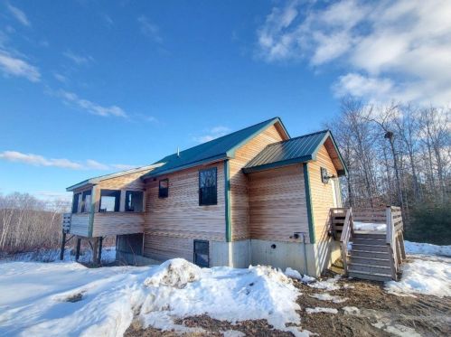 40 Hill Top Rd, Chesterville, ME 04938 exterior