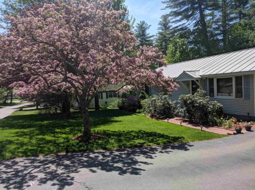 62 Cottage Cir, West-Lebanon, NH 03784 exterior