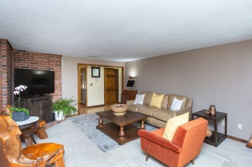 15 Pinebrook Ln, Easton, MA 02375 exterior