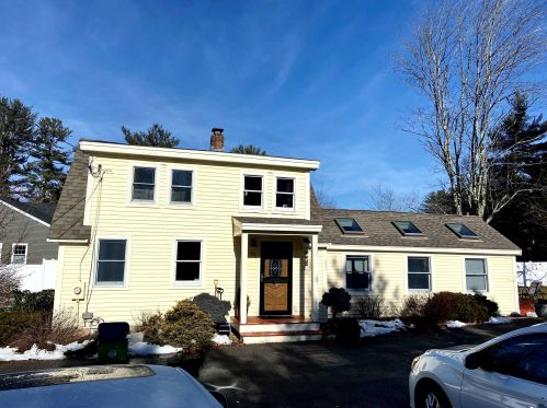 71 Old Rochester Rd, Dover, NH 03820 exterior