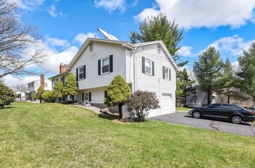 5 Radding St, Manchester, CT 06042 exterior