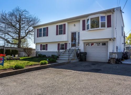 187 Kempton St, Fall River, MA 02724 exterior