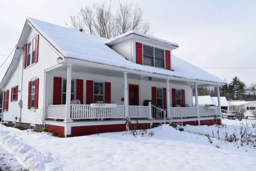 21 Middle St, Whitefield, NH 03598 exterior
