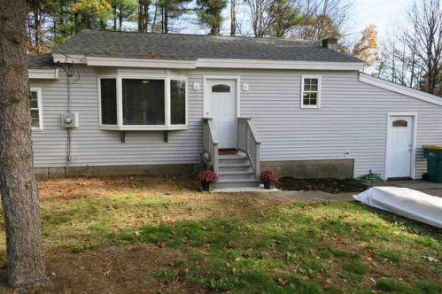 2 Great Pond Rd, Kingston, NH 03848 exterior