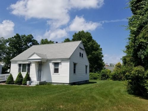 17 Willow St, Ware, MA 01082 exterior