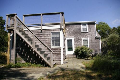 4 Bayberry Ln, Eastham, MA 02642 exterior