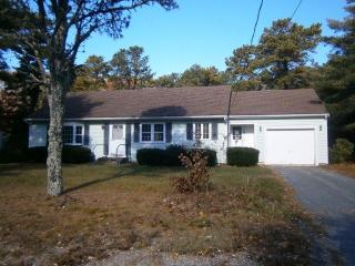 13 Huckleberry Path, Harwich, MA 02645 exterior