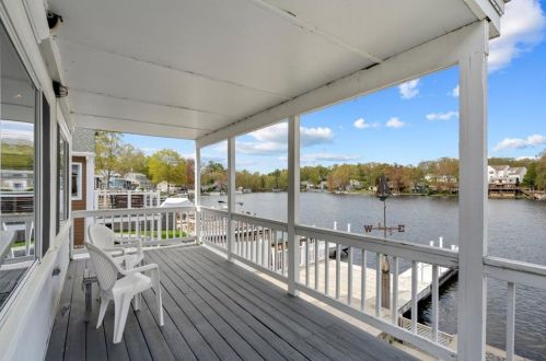 208 Lake Shore Dr, Glocester, RI 02859 exterior